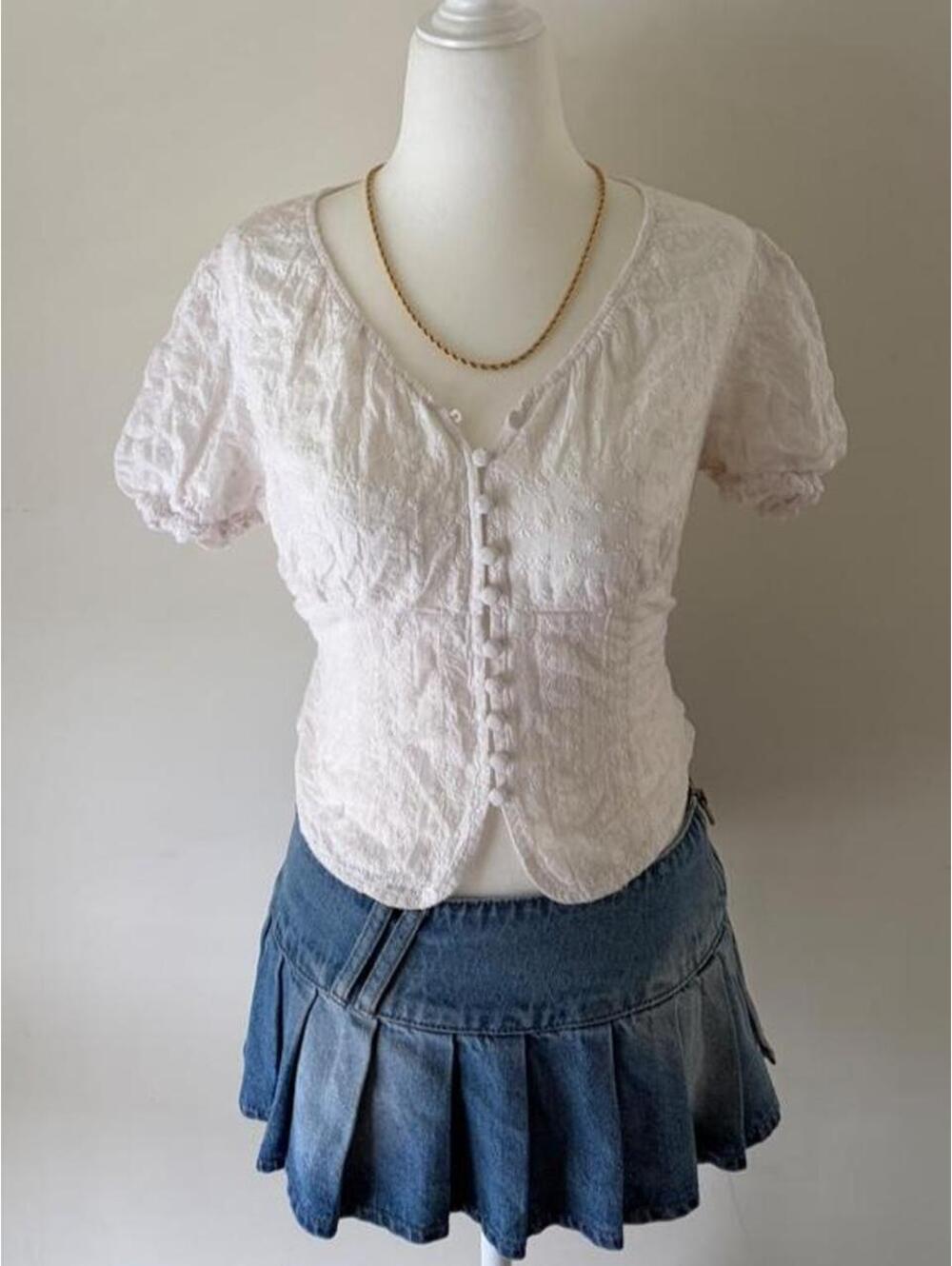 Y2K White Eyelet Puff Sleeve Button Front Crop Top